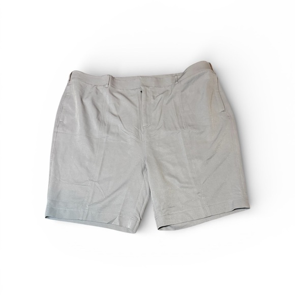 32 Degrees Women’s Shorts Size 20 Stretchy Quick Silver Color Flat Front Golf - Picture 6 of 9